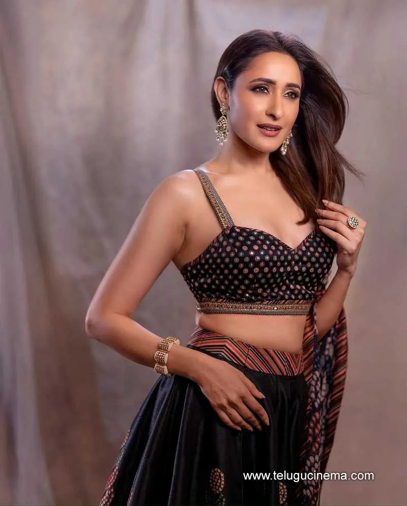 Pragya Still 10022501