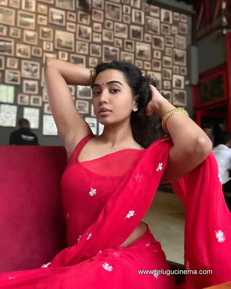 Shivani Stills 22022501