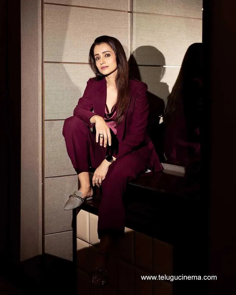 Trisha Stills 22022501