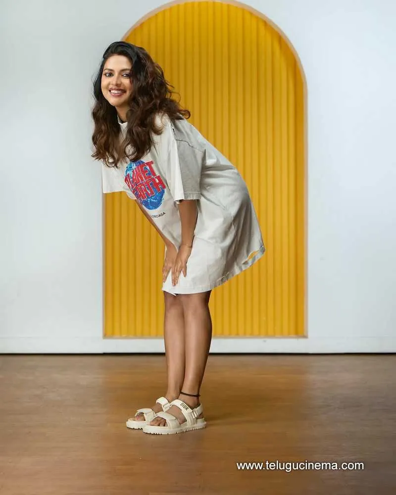 Amala Stills 01032501