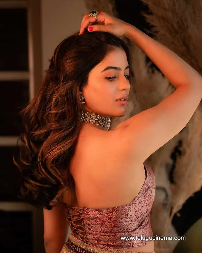 Amrita Stills 28032501