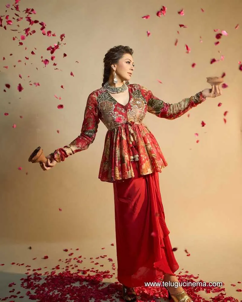 Hansika Stills 20032501