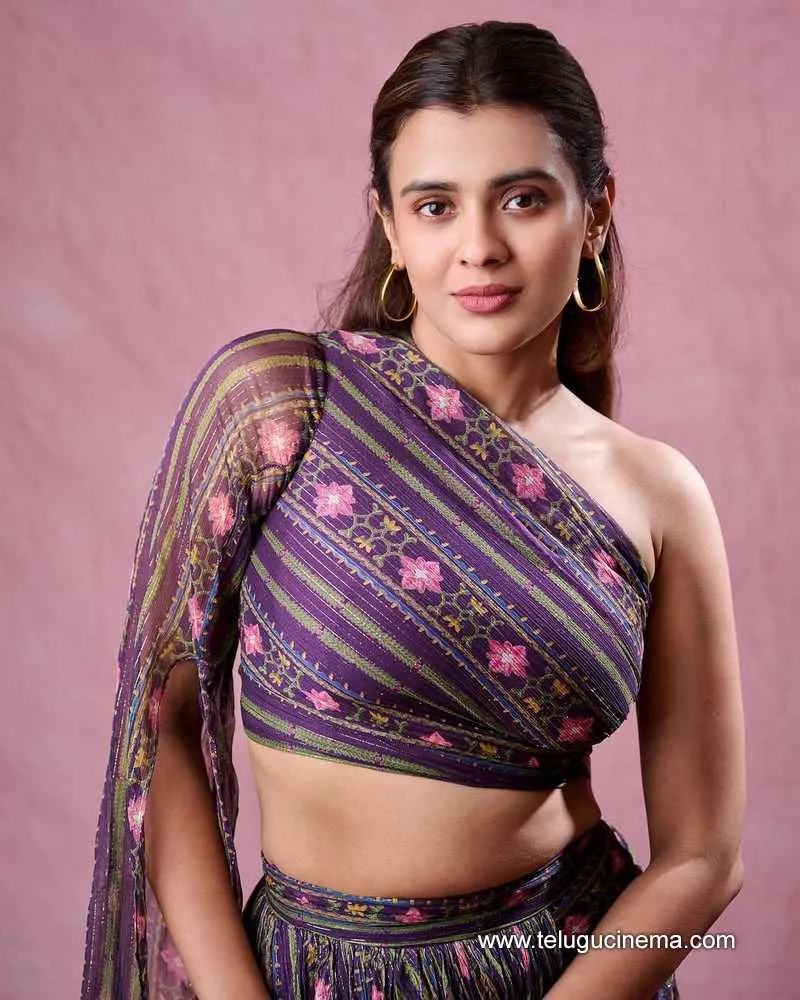 Hebhapatel Stills 01032501