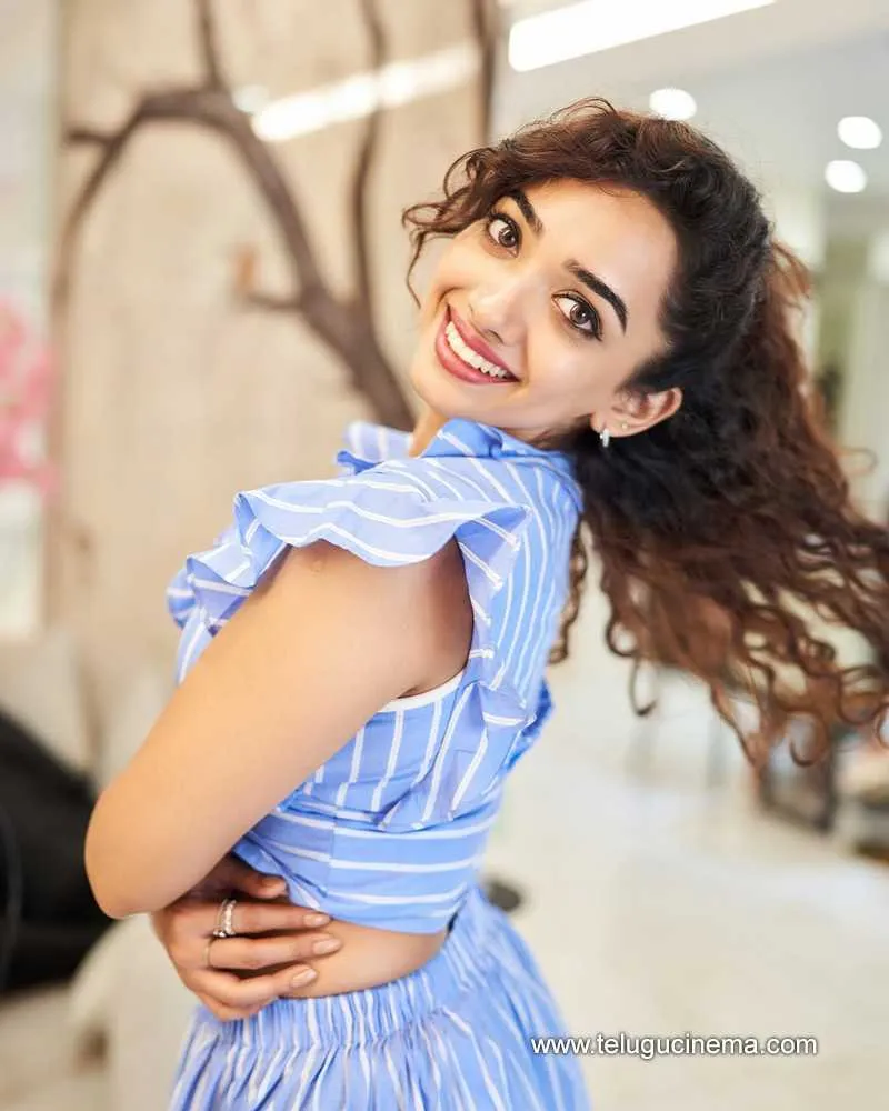 Saanve Stills 24032501