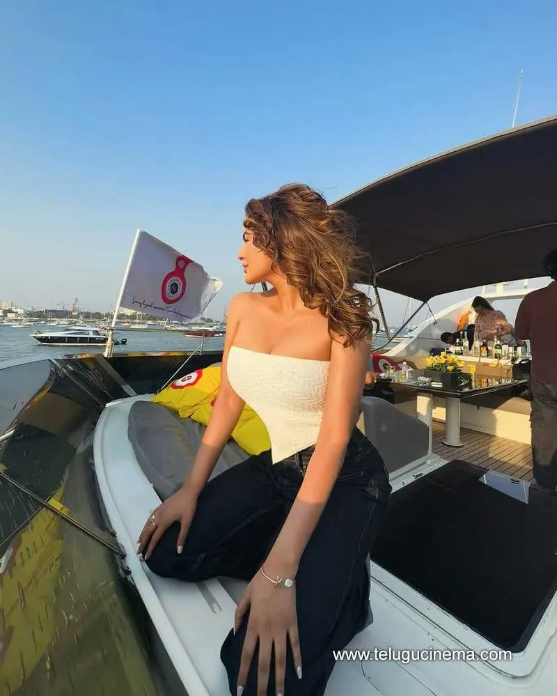 Seerat Stills 27032501