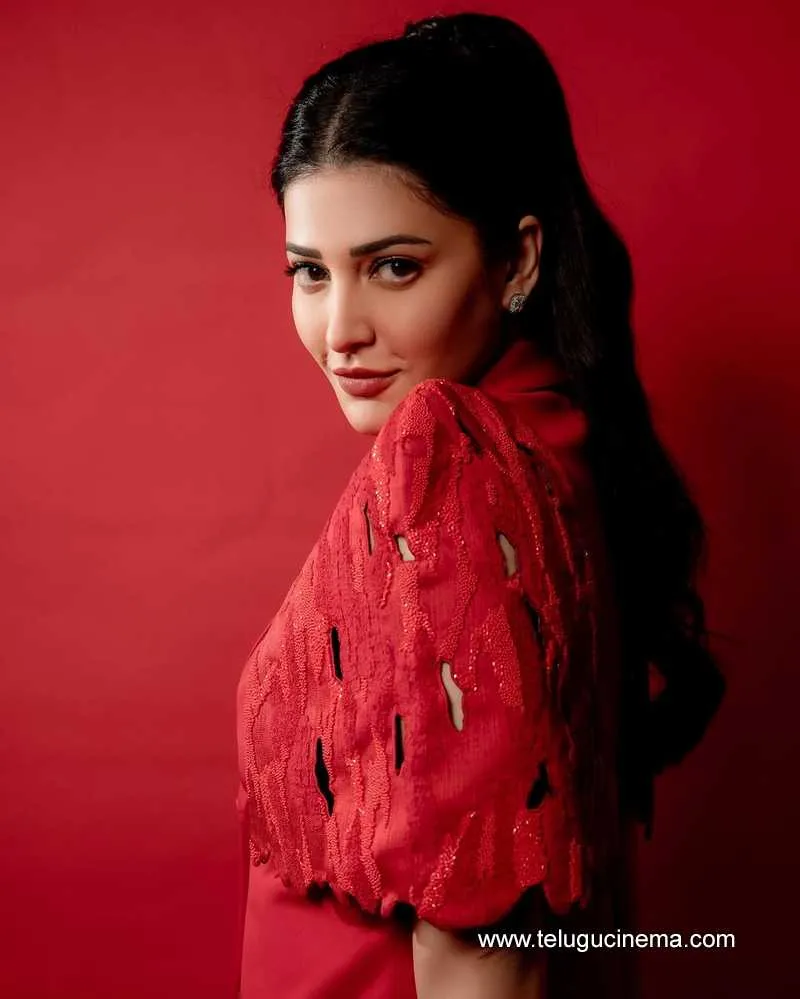 Shruthihasan Stills 06032501