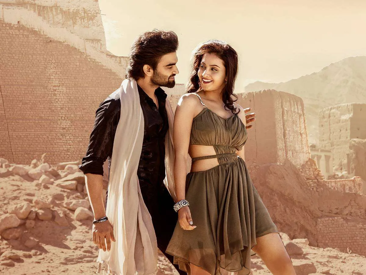 Akkada Ammayi Ikkada Abbayi