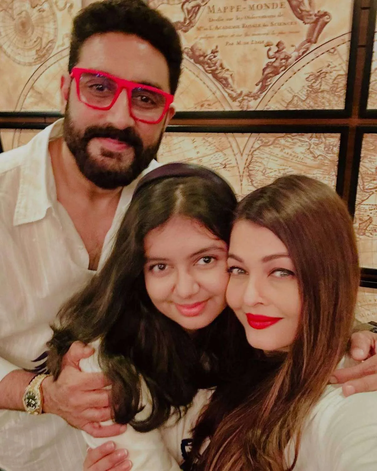 Abhishek, Aishwarya and Aaradhya