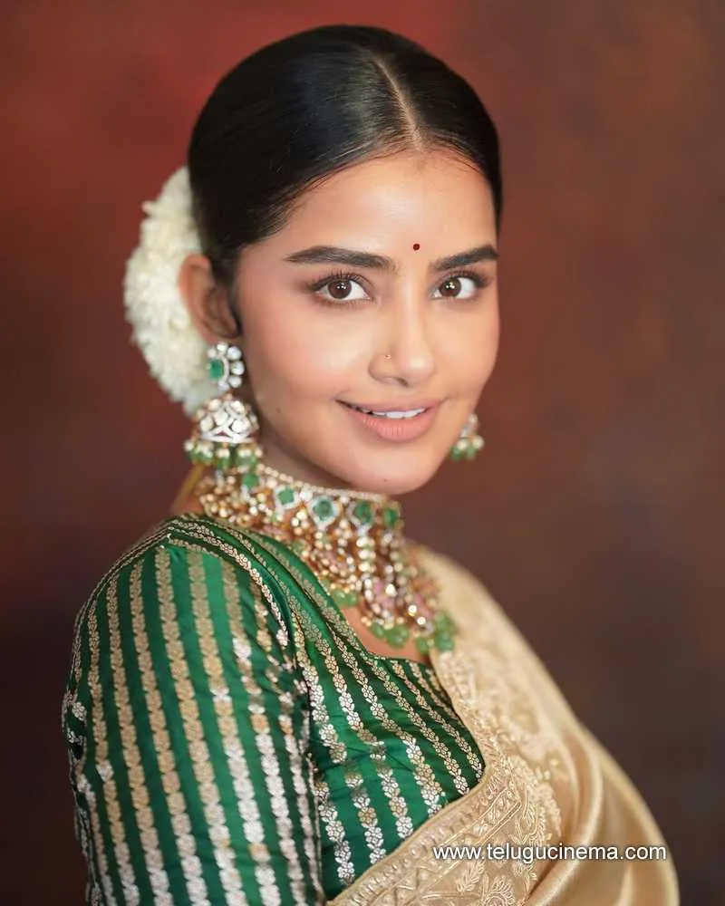 Anupama Stills 19042501