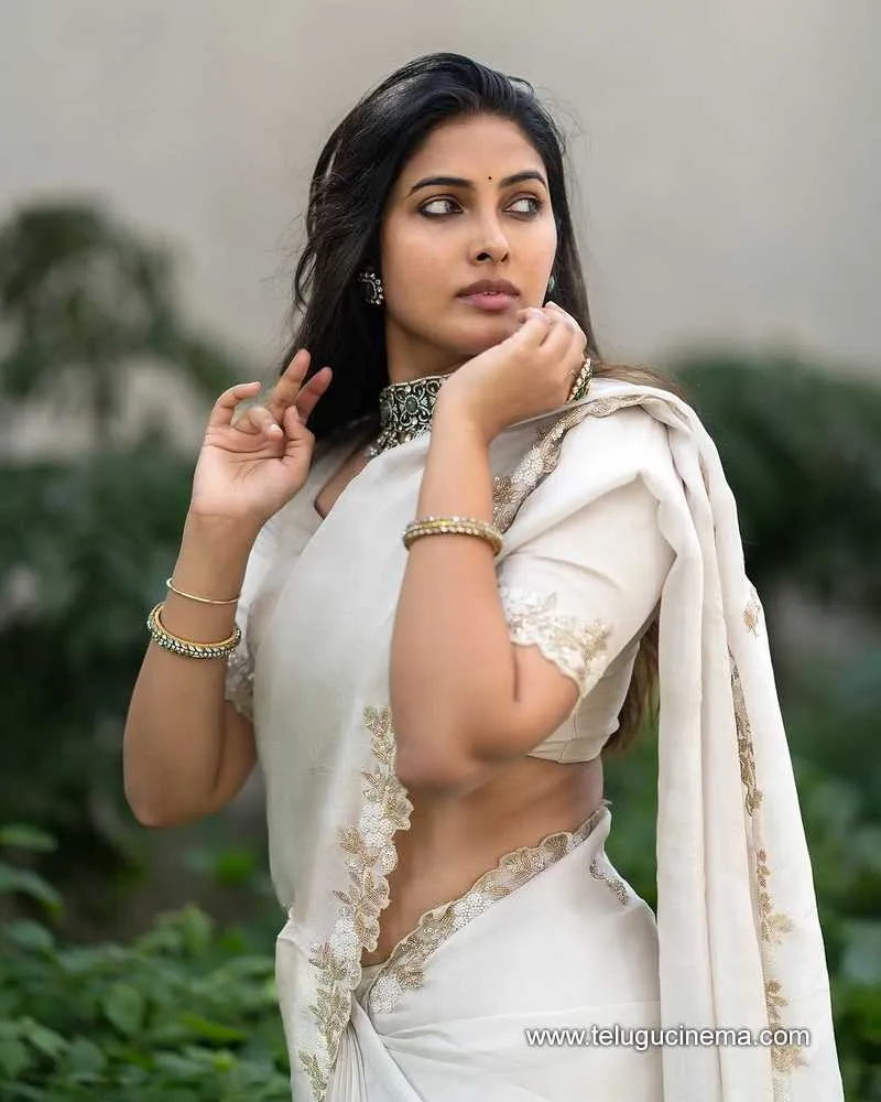 Divi Stills 01042501