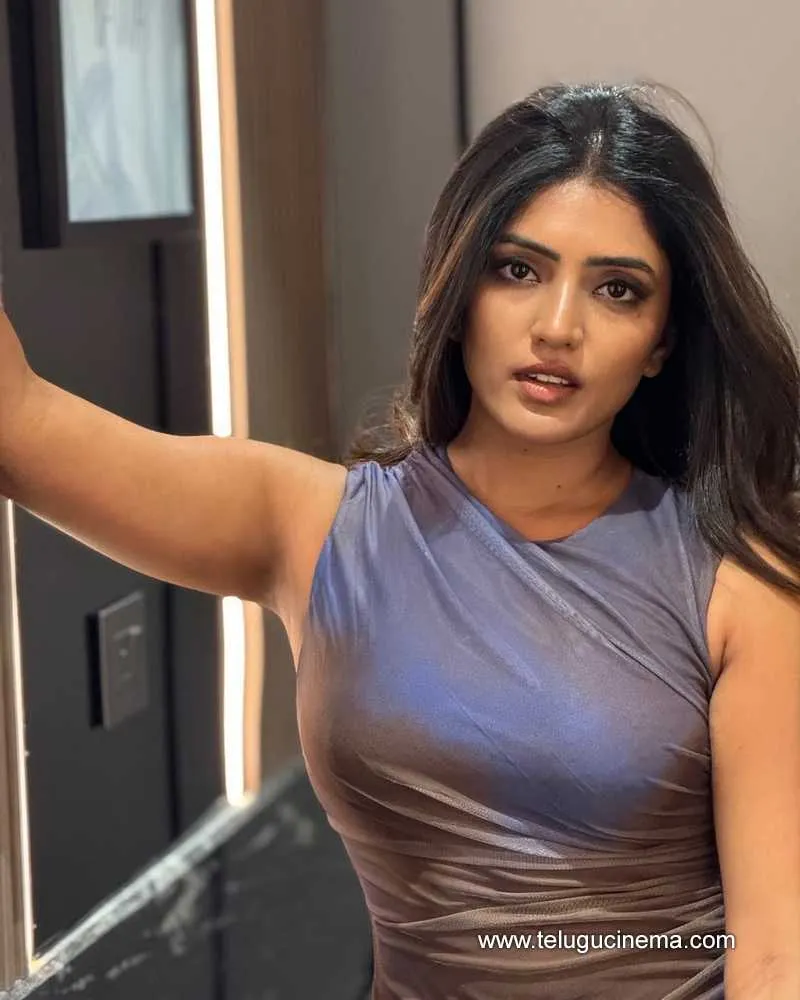 Eesha Stills 26042501