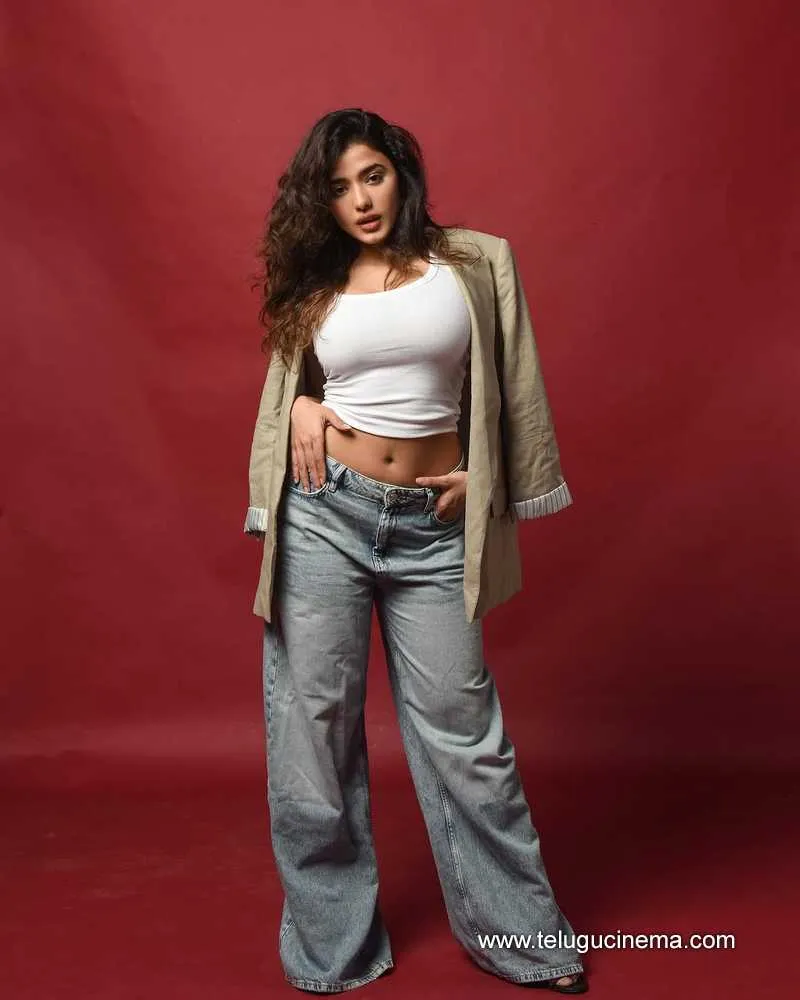 Ketika Stills 14042501