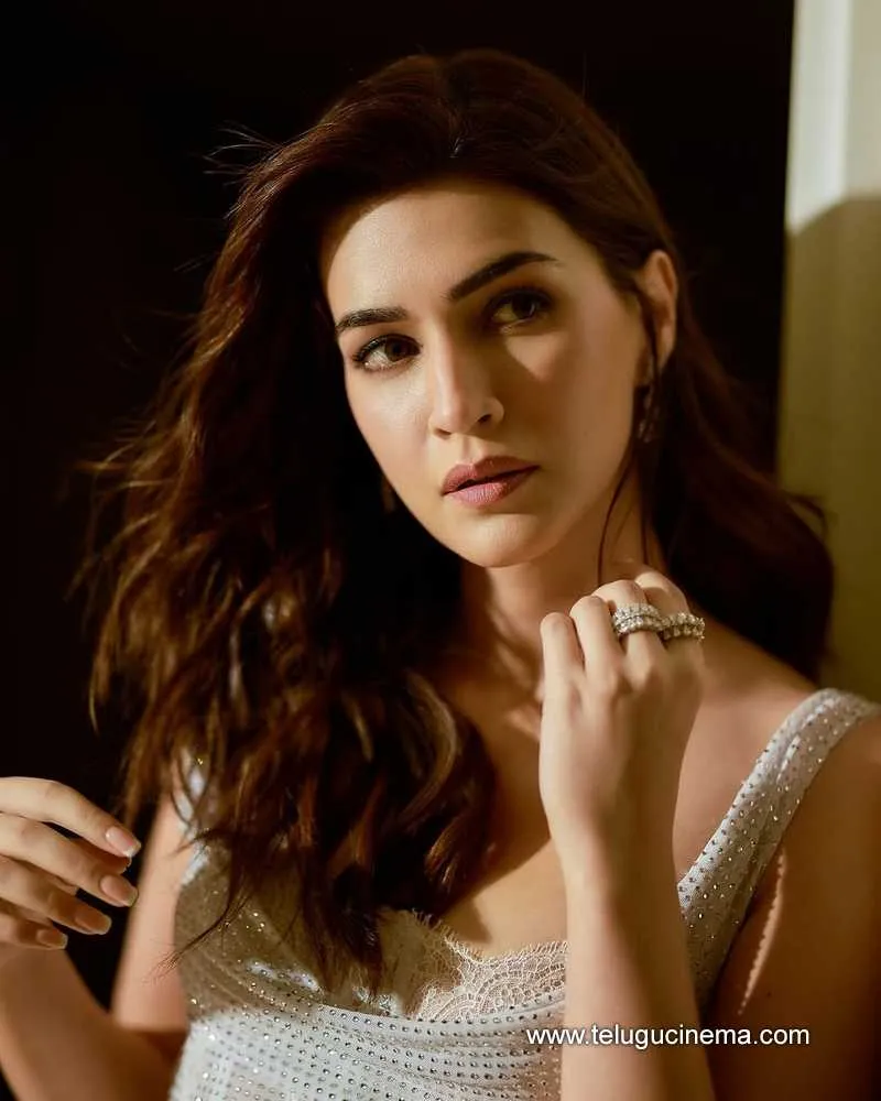 Kritisanon Stills 18042501