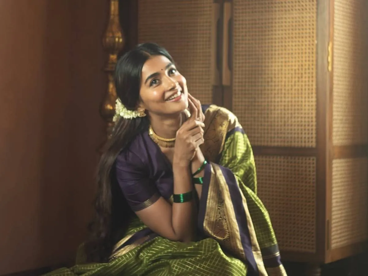 Pooja Hegde in Retro