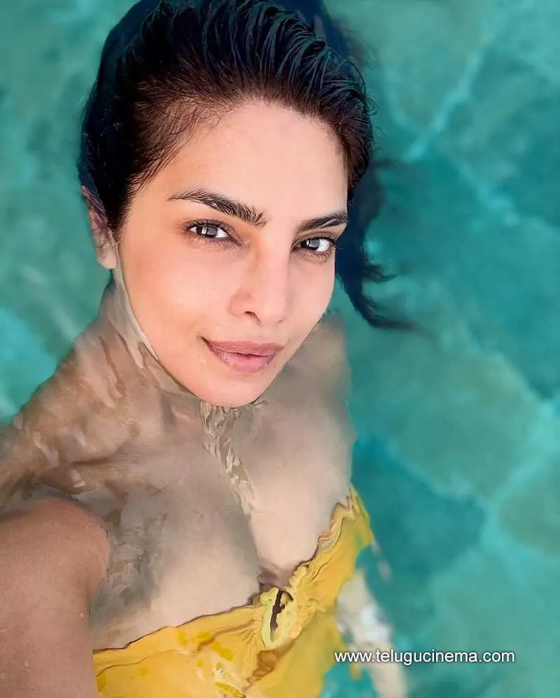 Priyanka Stills 25042501