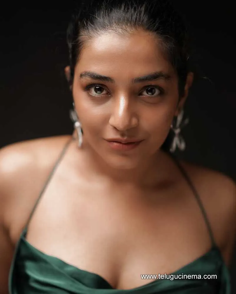 Rejesh Stills 19042501