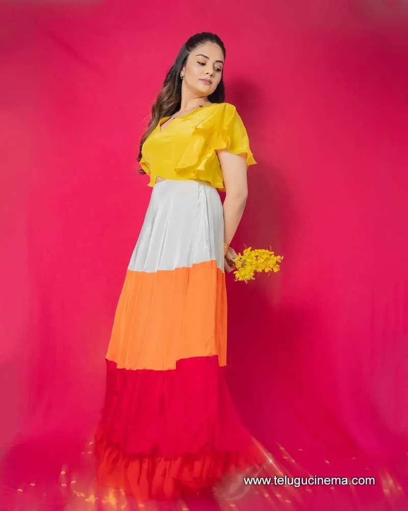 Sreemukhi Stills 22042501