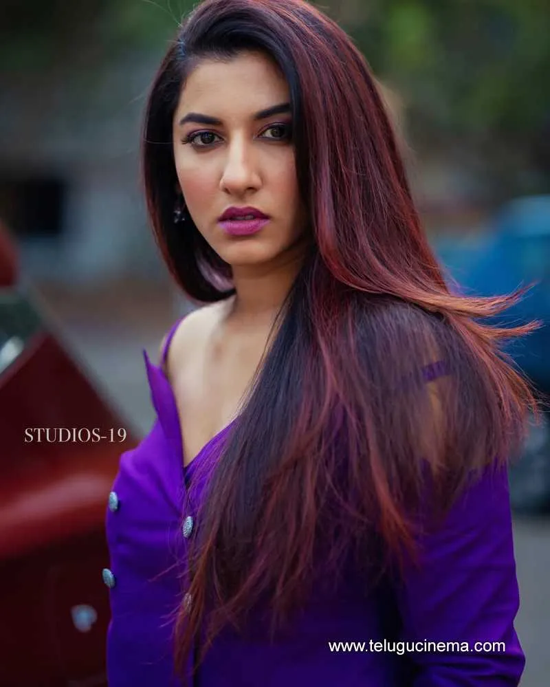Vishnupriya Stills 04042501