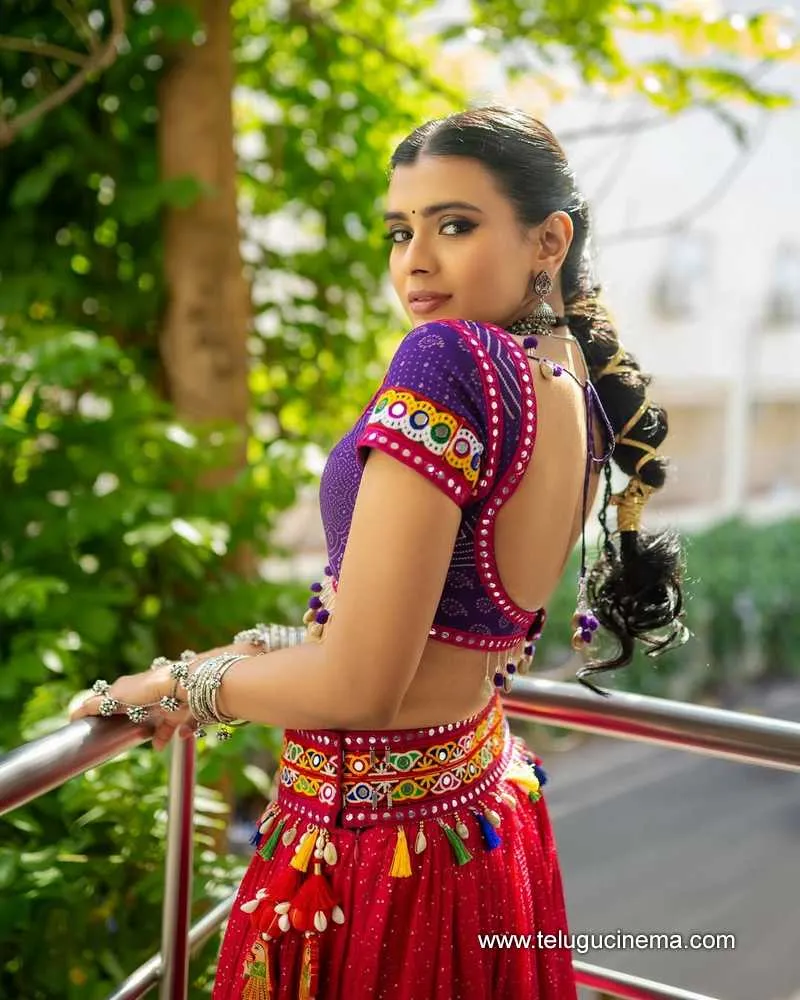 Hebah Stills 190525 01