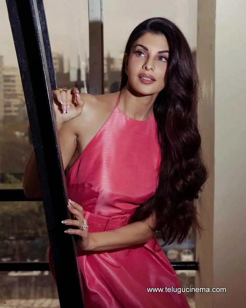 Jacquline Stills 290525 01