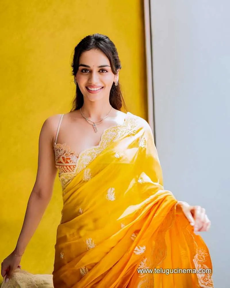 Manushi Stills 060525 01