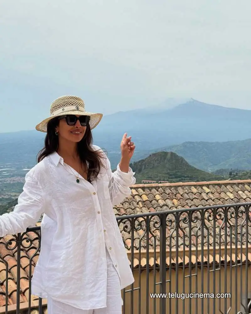 Priyanka Stills 240525 04