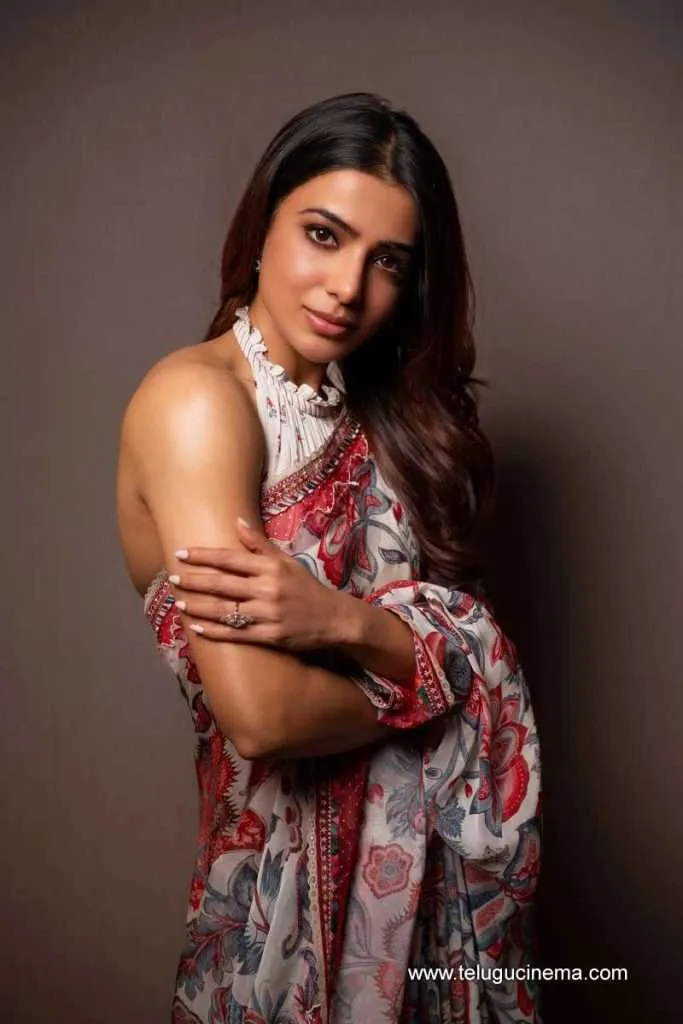 Samantha Stills 120525 01