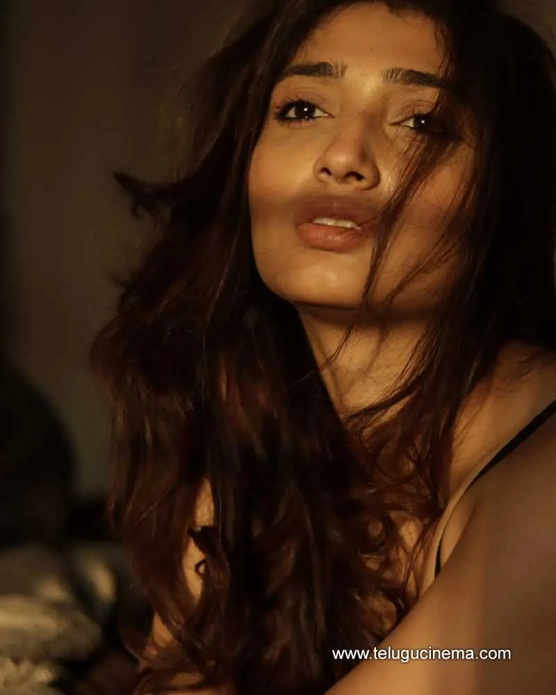 Vadlamani Stills 270525 01