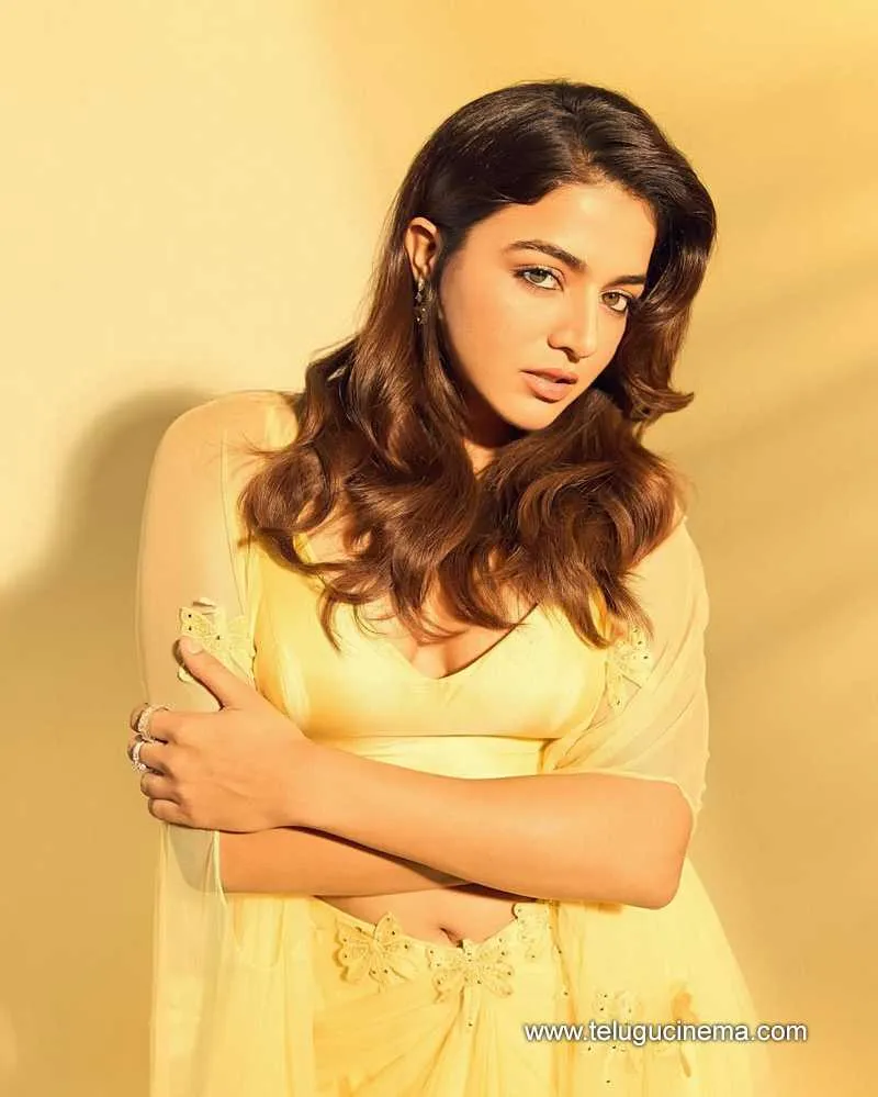 Wamiqa Gabbi Stills 02052501