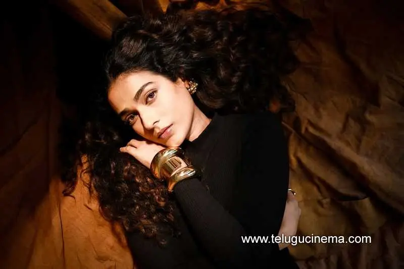 Aakanhsa Stills 040625 01