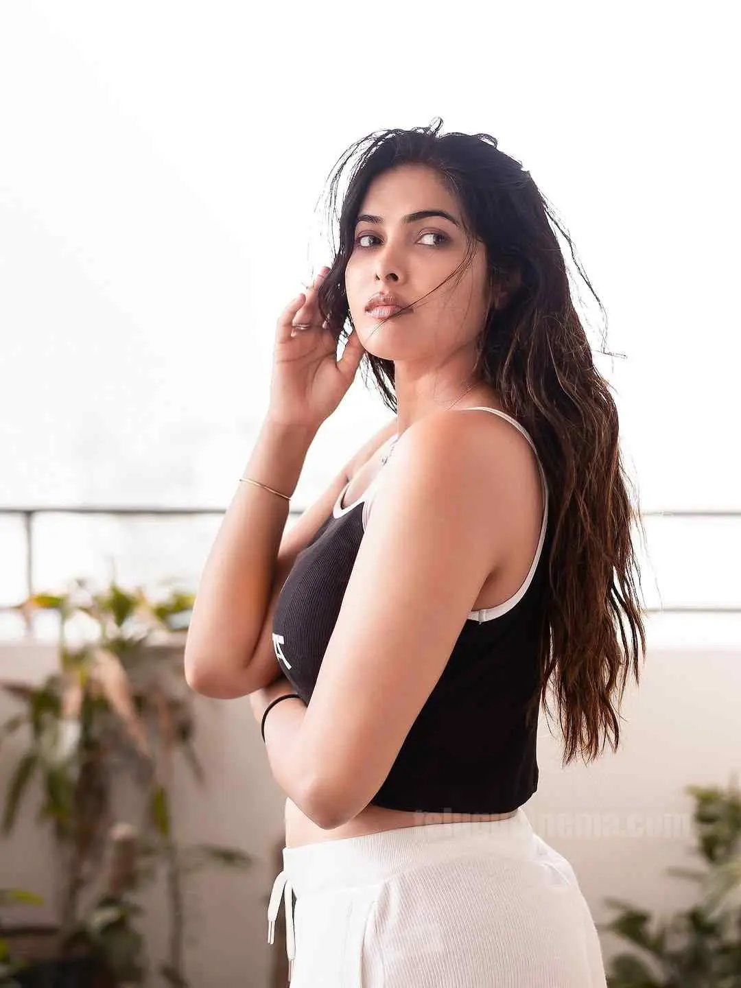 Divi Vadthya