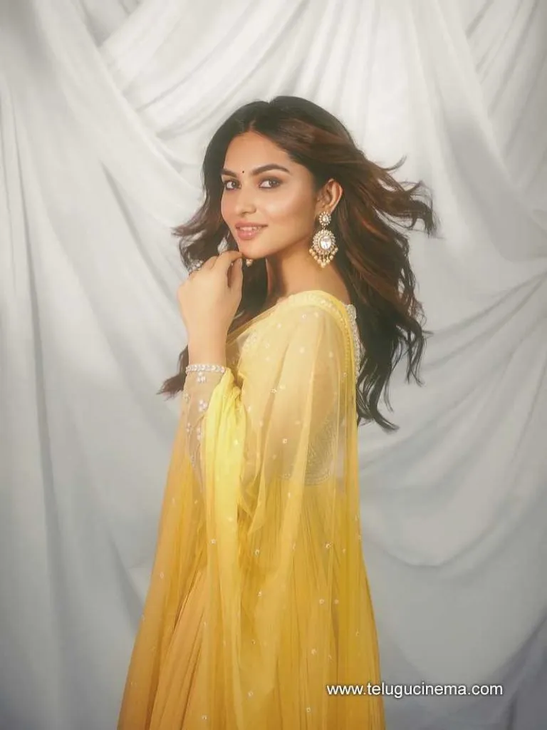 Kayaadu Stills 170625 01