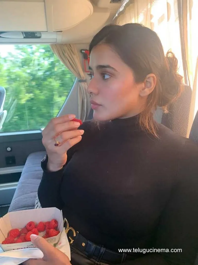 Strawberry treat for Ketika Sharma