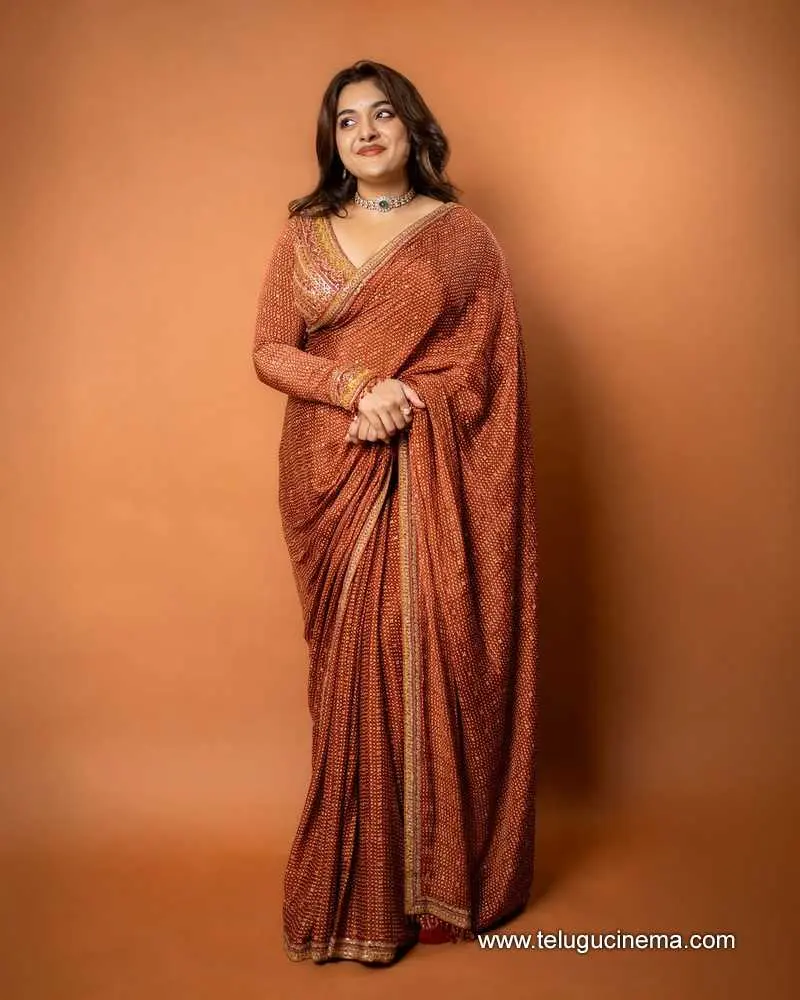 Niveta Stills 210625 01