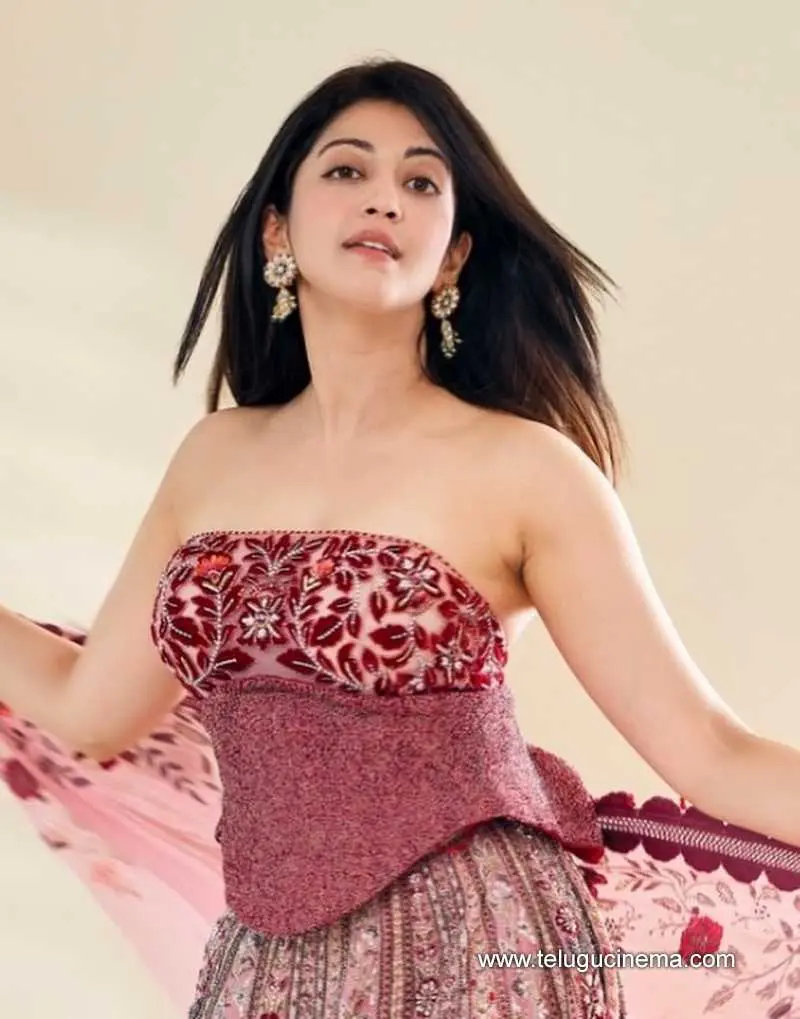 Pranitha Stills 060625 01