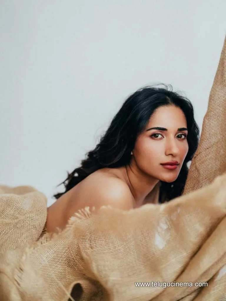 Ruhani Stills 210625 01