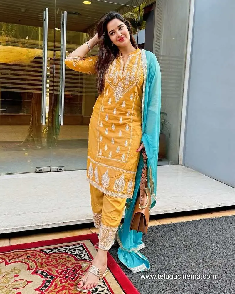 Pujitha Stlls 070725 01
