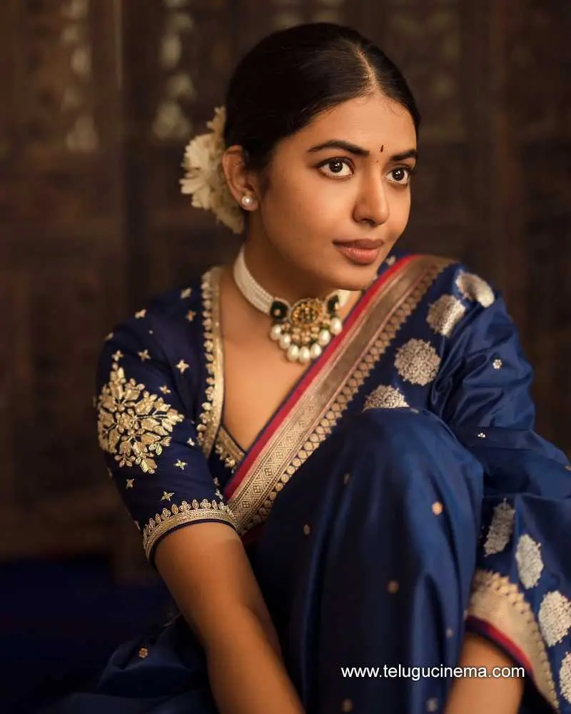 Shivani Stlls 020725 01
